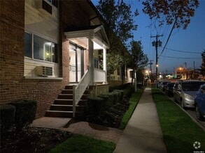 Building Photo - 721 Willis Ave
