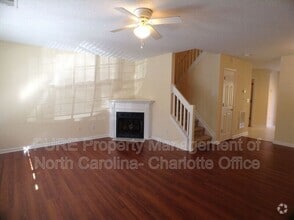 Building Photo - 1867 Forest Side Ln