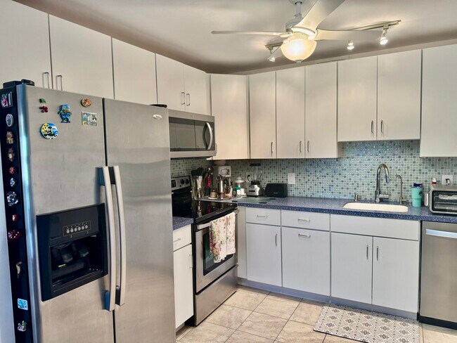 Foto del edificio - 1904 Bermuda Cir