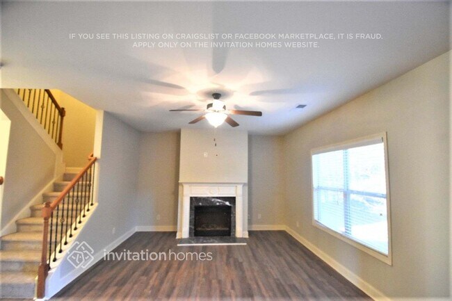 Building Photo - 948 Pine Ln