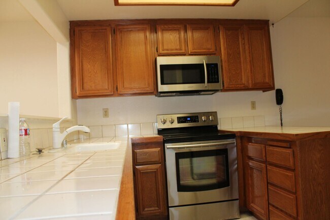 Foto del edificio - 2bd/2bth Ocean Hills 55+ Single Level home!