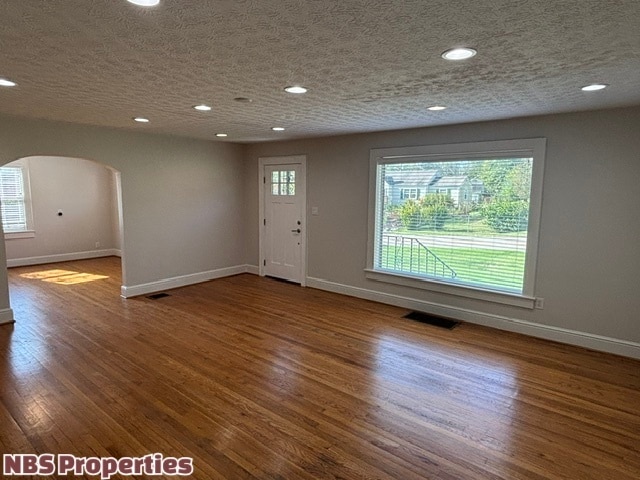 Foto del edificio - 5302 Villa Rd