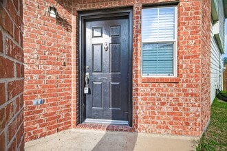 Building Photo - 1411 Heathcote Ln