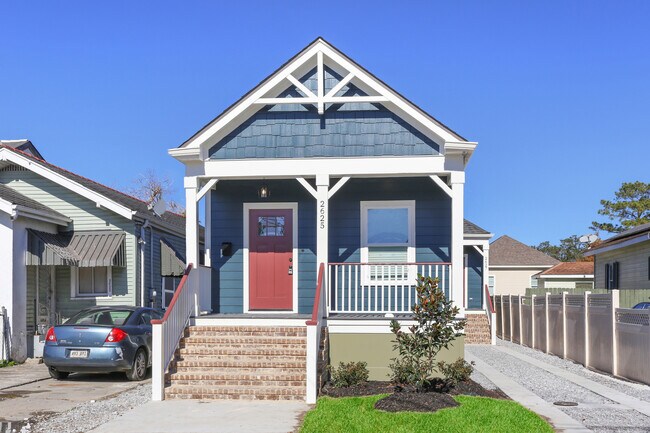Building Photo - 2625 Sage St
