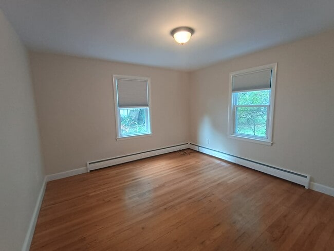Building Photo - 459 Appleton St