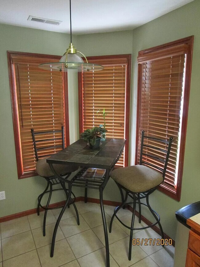 Foto del edificio - 4231 Timberline Ct