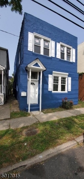 Primary Photo - 384 Broughton Ave