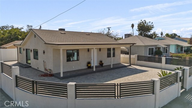 Building Photo - 11200 Saticoy St