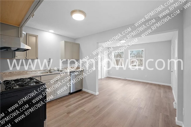 Foto del edificio - 7002 SW 15th St