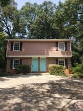 Building Photo - 121 Sleepy Creek Dr