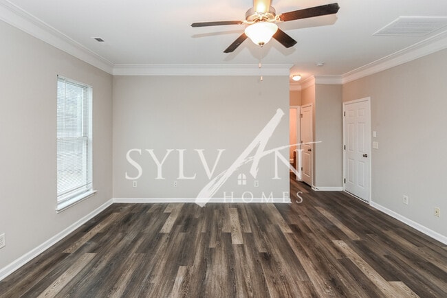 Foto del edificio - Lease today! No extra charge for contentme...