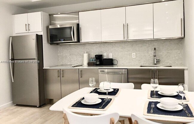 Foto del edificio - 700 16th St