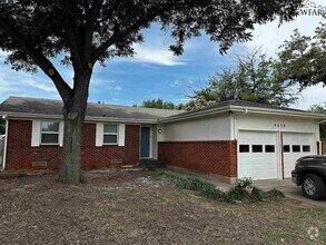 Building Photo - 4658 Briarwood Dr