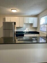 Building Photo - 173 Spruce St