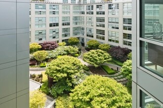 Building Photo - 200 Brannan St