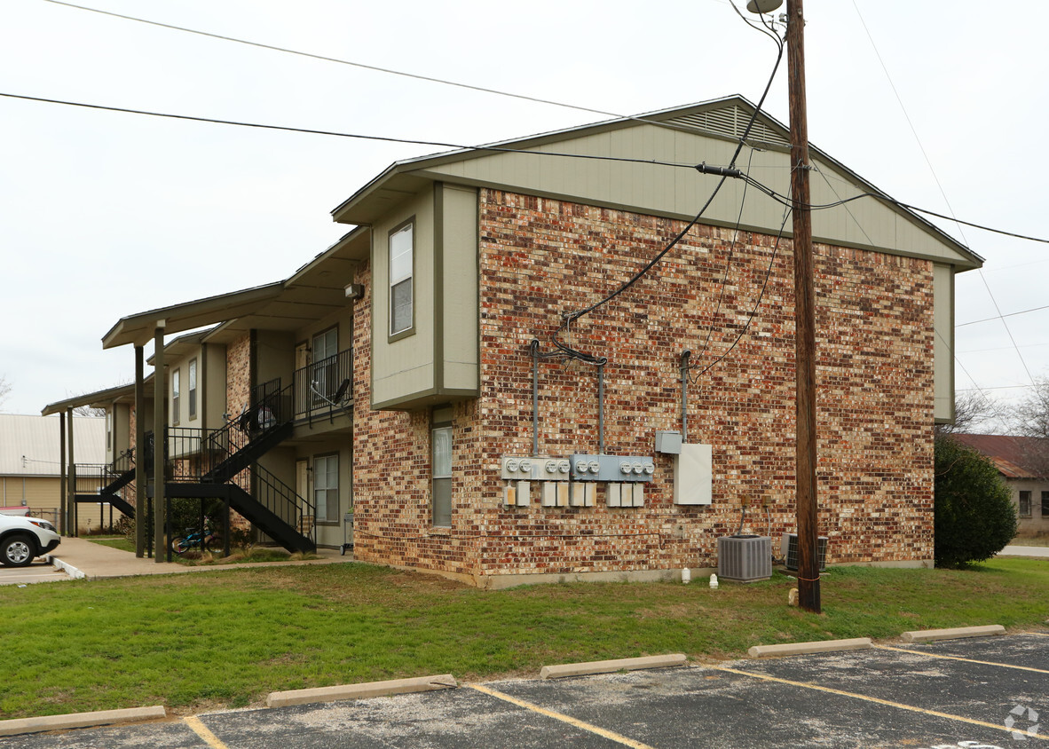 Building Photo - Meadow Ridge