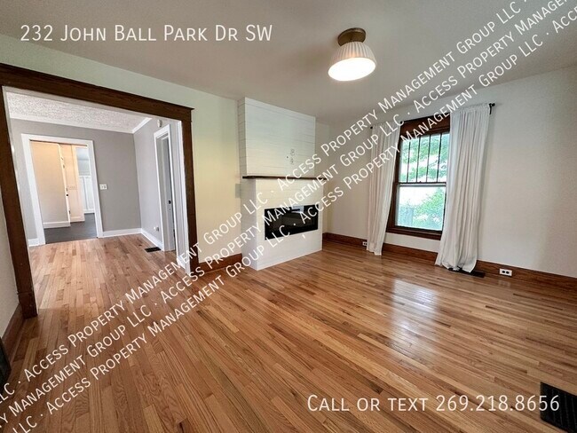 Foto del edificio - 232 John Ball Park Dr SW