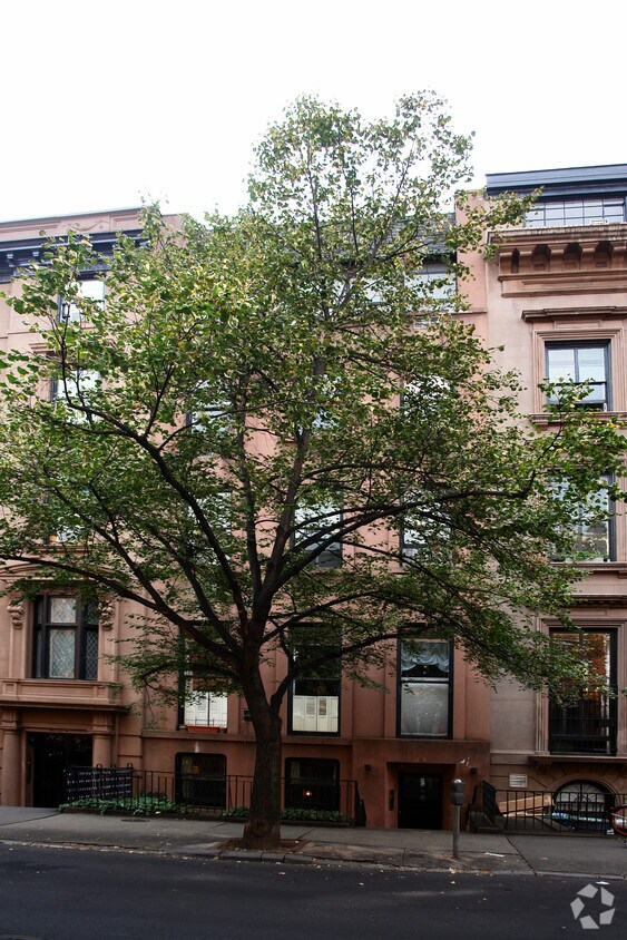 Building Photo - 128 Remsen St