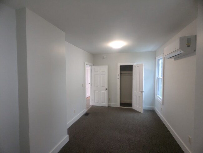 Building Photo - 201 Division St