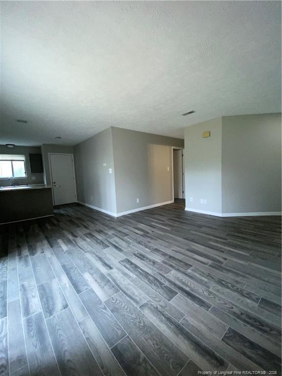 Foto del edificio - 951 Applewood Ln