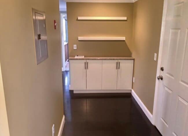 Building Photo - 195 Stony Hill Rd