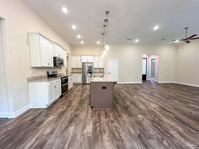 Foto del edificio - 8010 Majestic Cypress Dr
