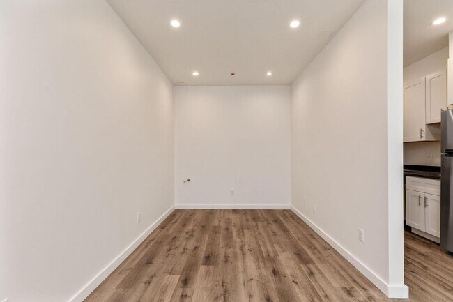 Foto del edificio - 905 Capp St