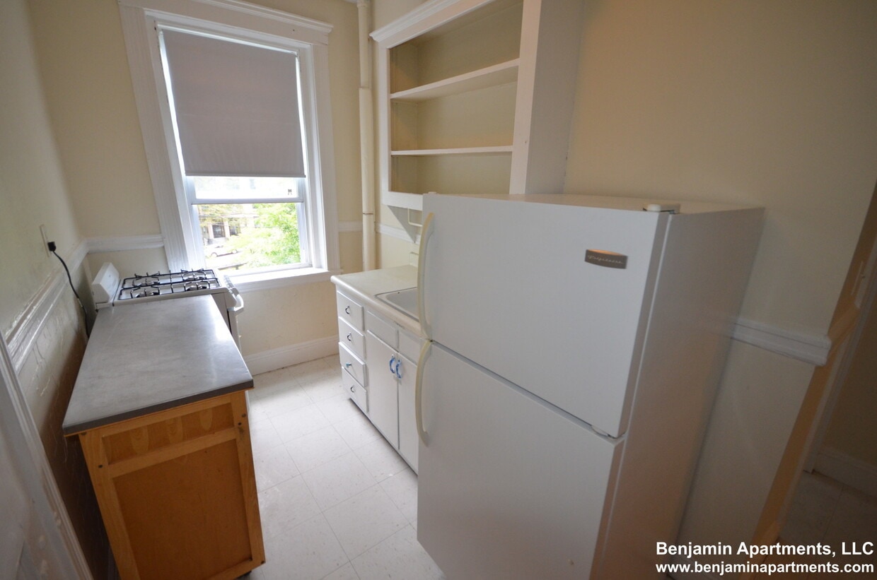 Primary Photo - 4 Egremont Rd
