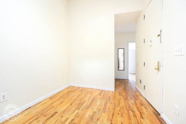 Foto del edificio - 413 Bushwick Ave