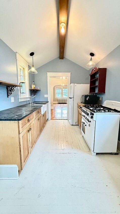 Primary Photo - 124 Ketcham Ave