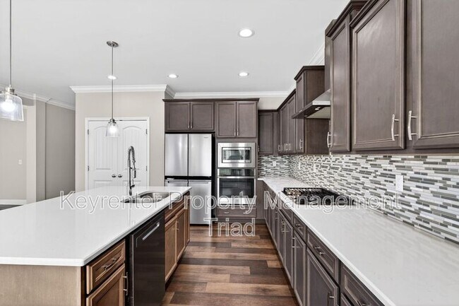 Foto del edificio - 4604 Skyview Trail