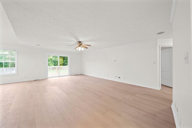 Foto del edificio - 3129 Twelve Oaks Blvd
