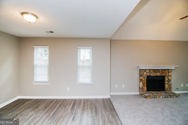 Building Photo - 1020 Paddocks Way