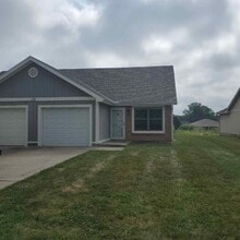 Building Photo - 115 SE 1161