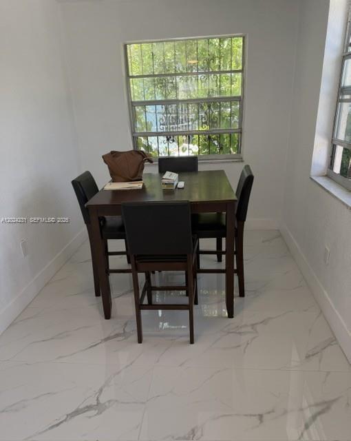 Foto del edificio - 262 NE 55th Terrace