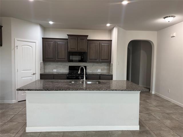 Foto del edificio - 4928 Sugarcane Ln