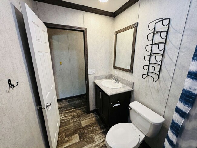 Foto del edificio - 426 Chestnut Dr