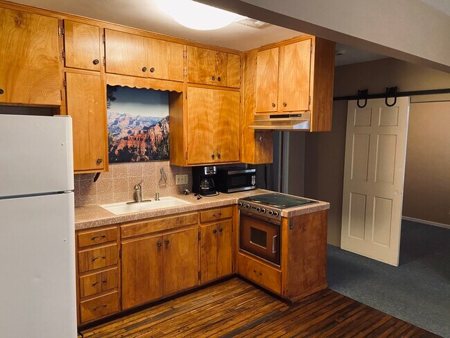 Building Photo - 2717 W Avenue K