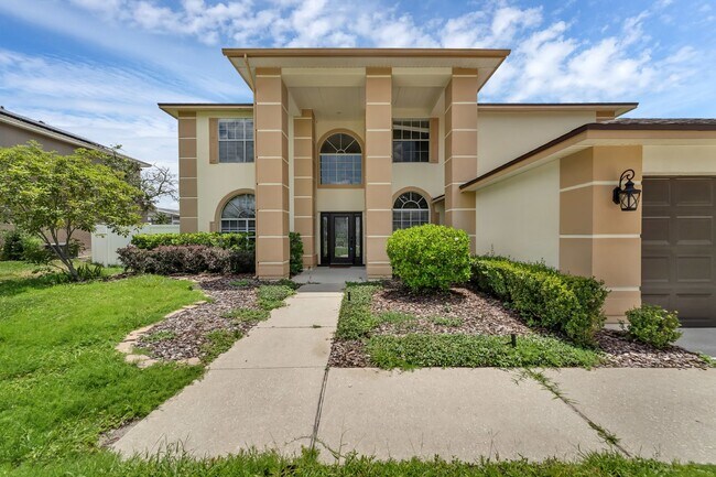 Photo - Spacious 6-bedroom, 3-bathroom and pool Tu... Apartment