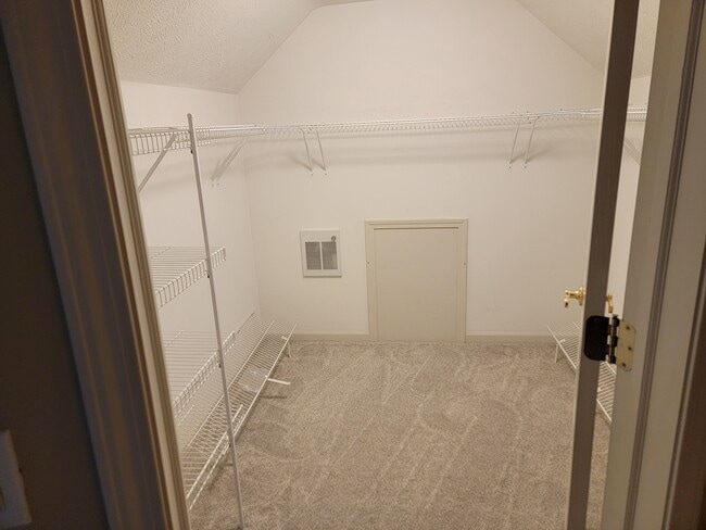 Building Photo - 382 W Glen Eagle Dr