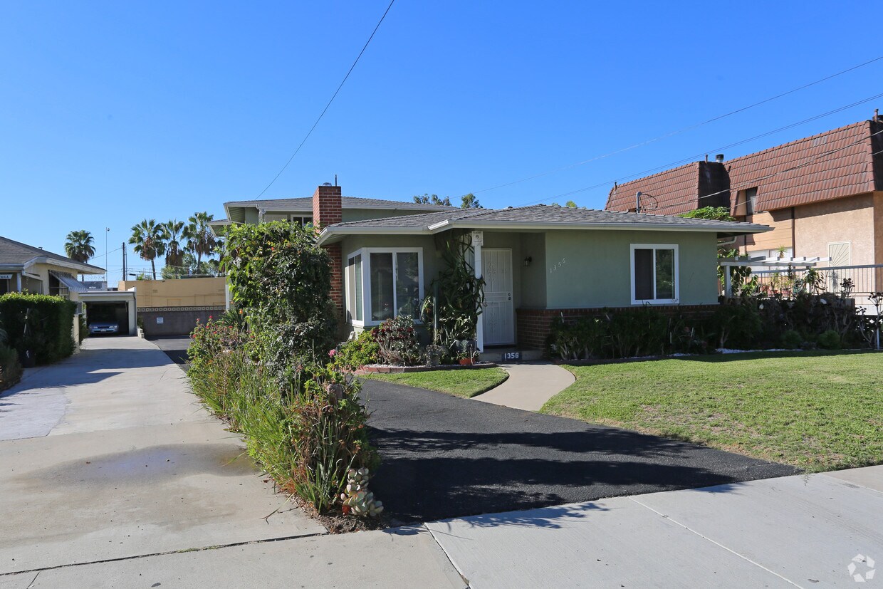 Primary Photo - 1356 Orange Grove Ave