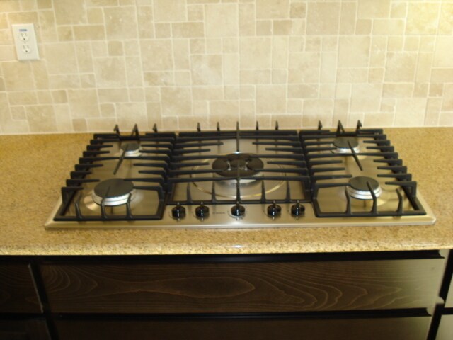 Foto del edificio - NICE 2 STORY 4+ BED, 3 BA, 3CAR, 3000+SQFT...