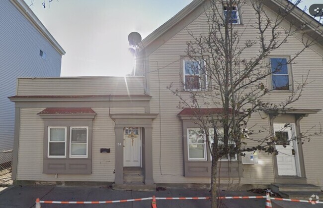 Building Photo - 138 Pearl St