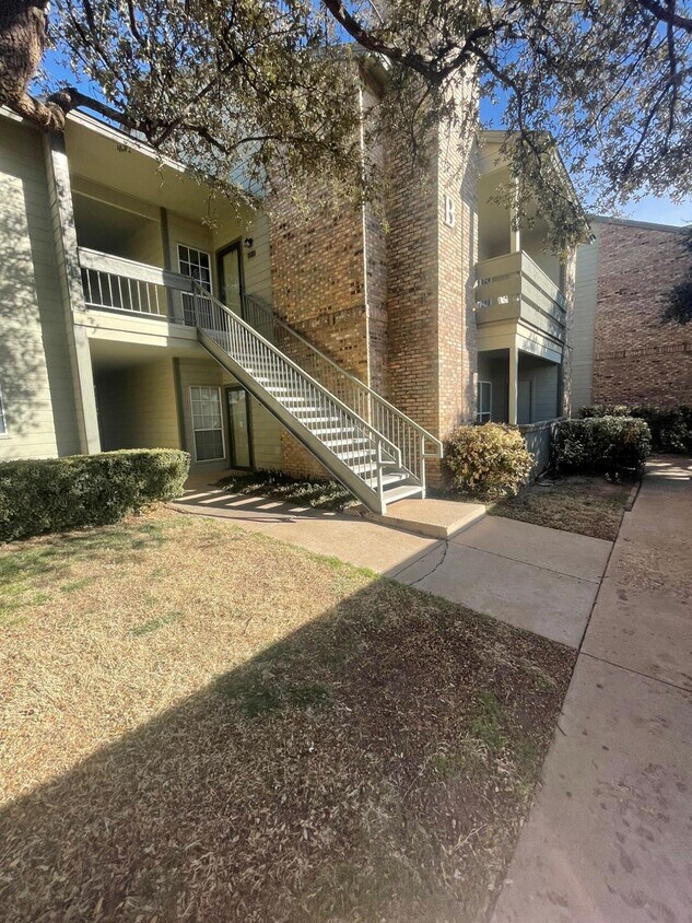 5102 80th St, Lubbock, TX 79424 Condo for Rent in Lubbock, TX
