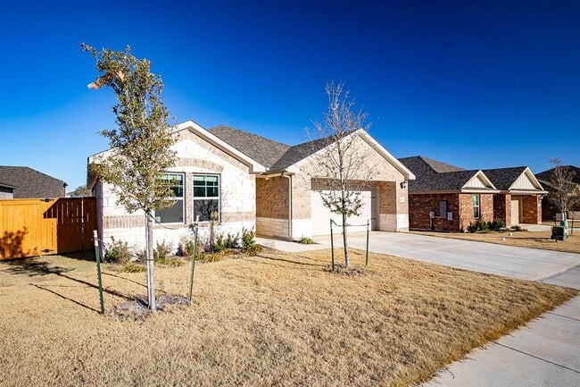 Foto del edificio - 1601 Longhorn Ranch Dr