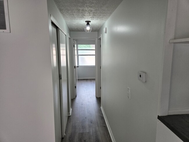 Building Photo - 2490 Burgandy Ln