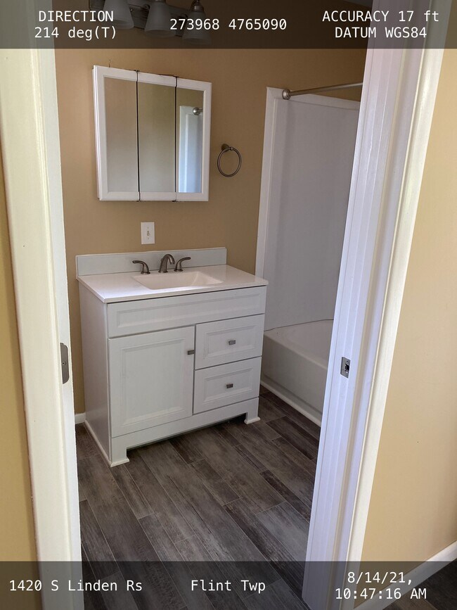 1420 S Linden Rd, Flint, MI 48532 House Rental in Flint, MI