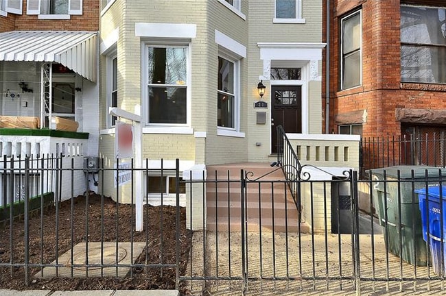 Photo - 21 Rhode Island Ave NW House