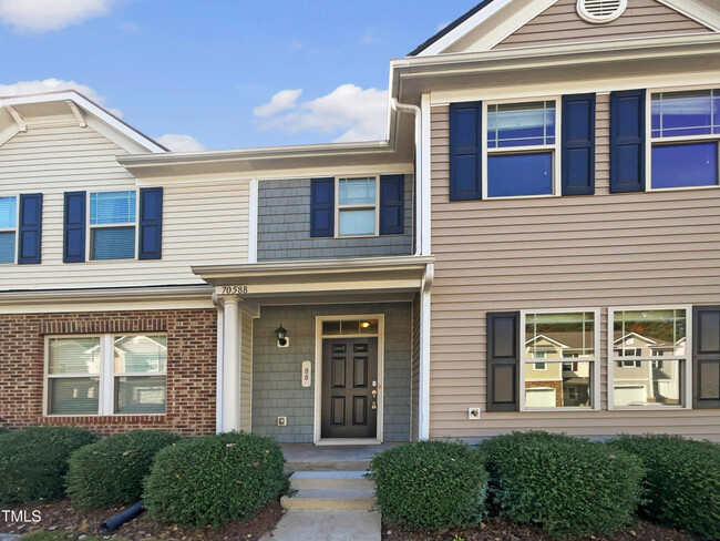 Foto del edificio - Room in Townhome on Keystone Park Dr