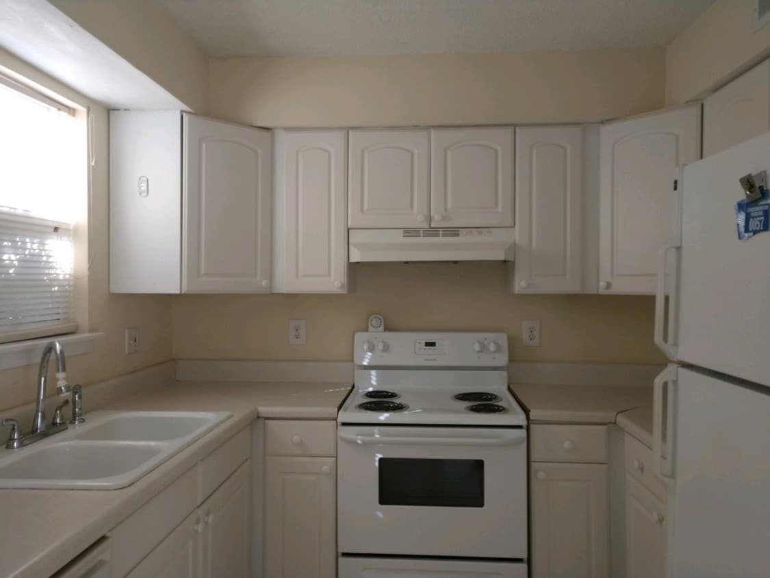 Building Photo - 126 Luden Dr